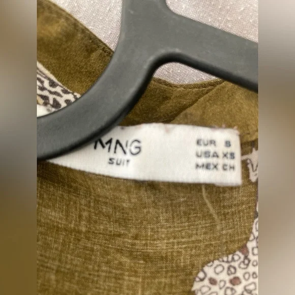 Mango - printed giraffe blouse in khaki - Picture 4 of 4